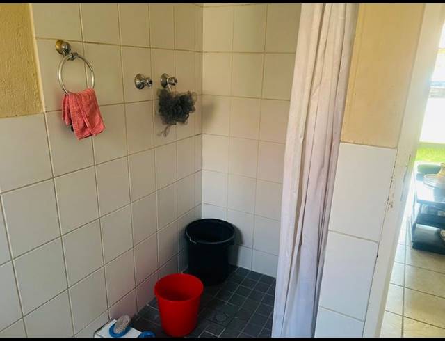 2 BEDROOM TOWNHOUSE FOR SALE IN RHODESFIELD